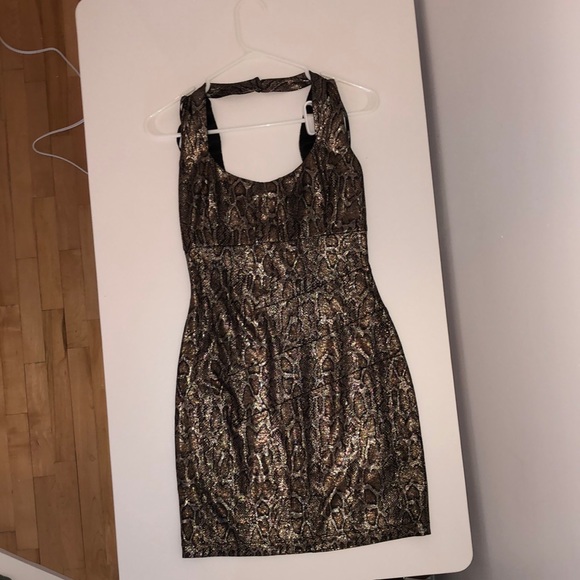 Guess dress, shimmery snakeskin, never worn, size 4 - Picture 2 of 4